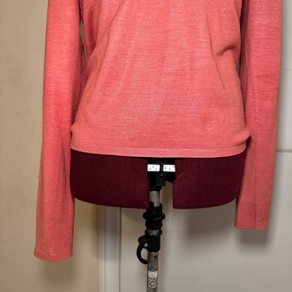 Banana Republic Sweater Womens Size M Pink Silk Blend V-neck Preppy Casual - Picture 4 of 15
